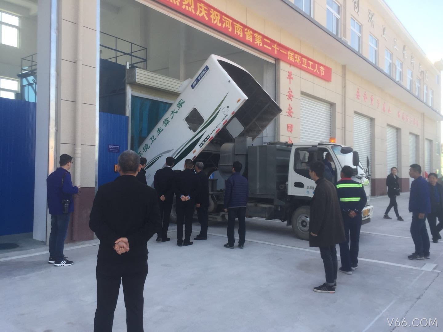 清扫车（机扫车）干湿垃圾处理方案